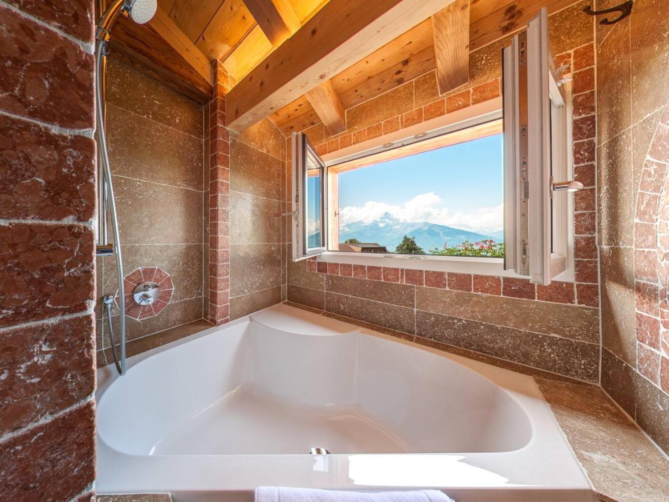Alpe Fleurie Hotel & Restaurant Вилар сюр Олон Екстериор снимка